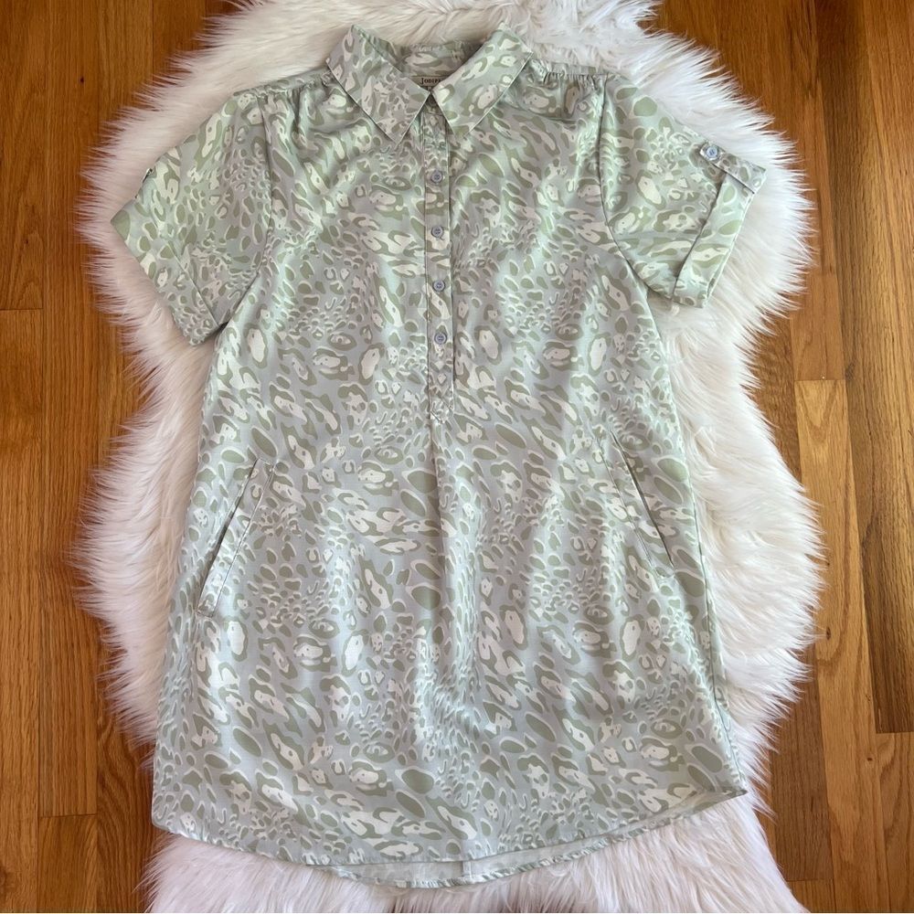 JODIFL Light Sage Green Leopard Animal Printed Shirt Dress